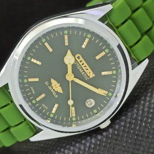 Vintage 1979 Citizen Automatic Mens Silver Watch W/daydate & Green accents